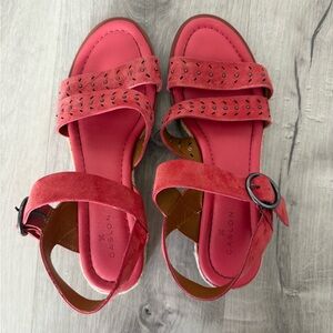Caslon Salmon Sandals with Ankle Straps and Woven Design